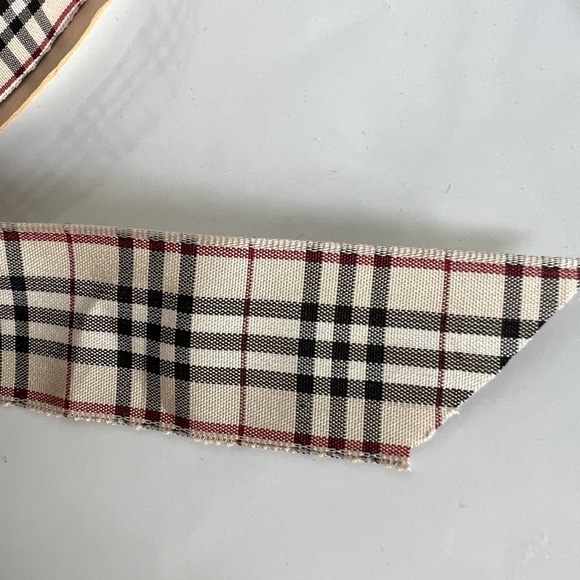 International Trimmings and Labels Burberry Tartan 1" Wide Large Roll England - Picture 2 of 4